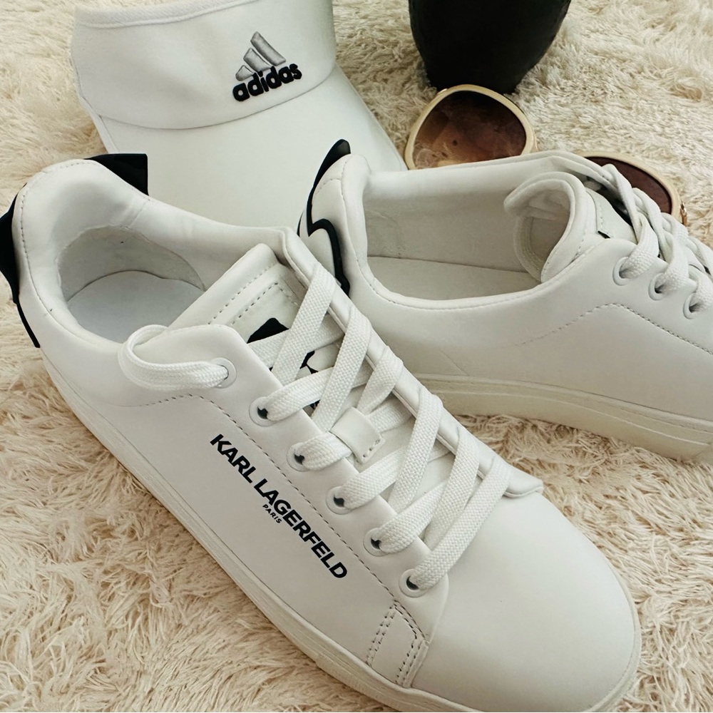 NWT Karl Lagerfeld White and Black Casual Sneakers